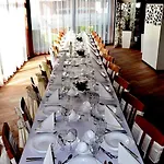 Stara Kamienica מלון