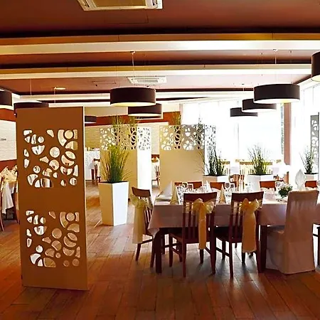 Stara Kamienica 3* Piekary Slaskie